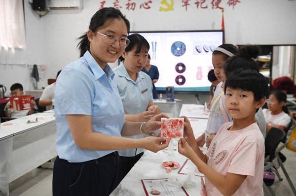 华泰国际 双塔博物馆举行“方寸千年钱币印迹”历史文化研学活动